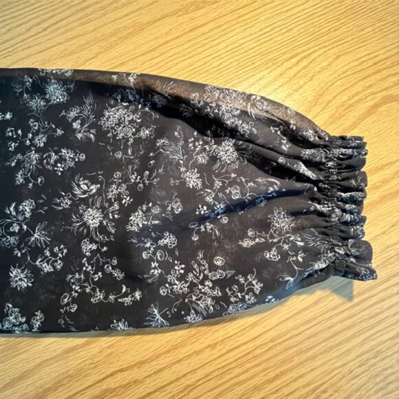 Wilfred Black Mini Floral Wrap Front Cropped Long Sleeve Top- Womens Size L - Picture 2 of 10